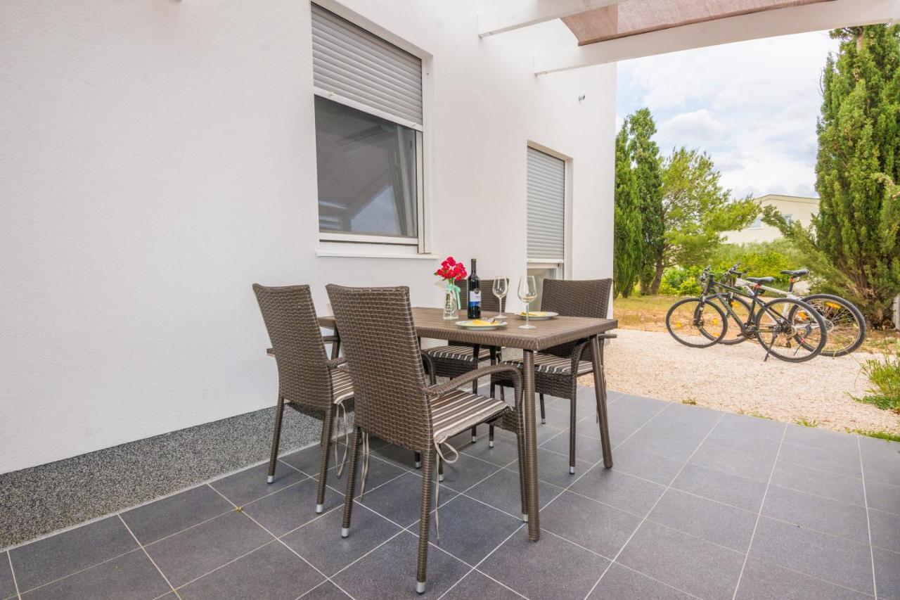 Zilip Apartments Vir Εξωτερικό φωτογραφία