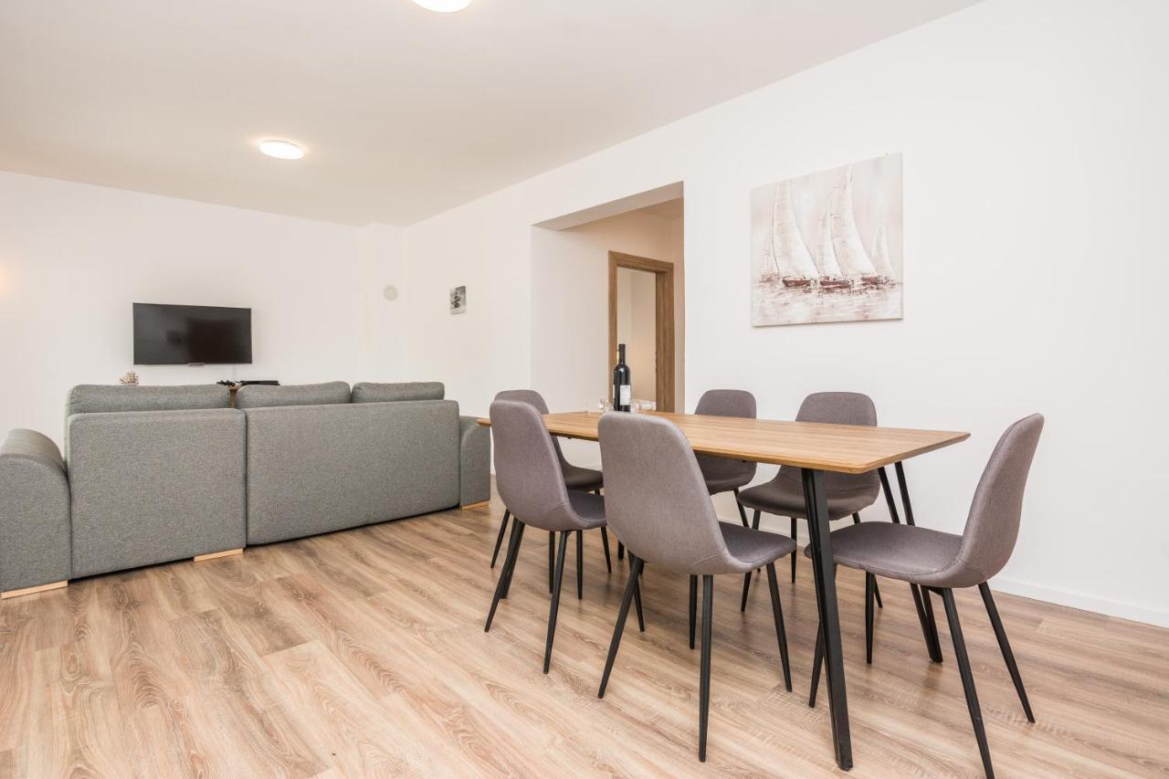 Zilip Apartments Vir Εξωτερικό φωτογραφία
